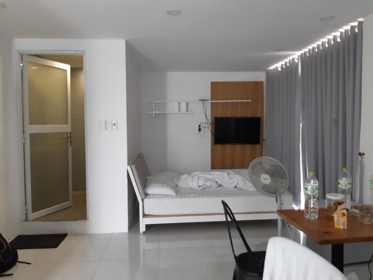Yelo Hostel & Cafe Ho Chi Minh City Bagian luar foto